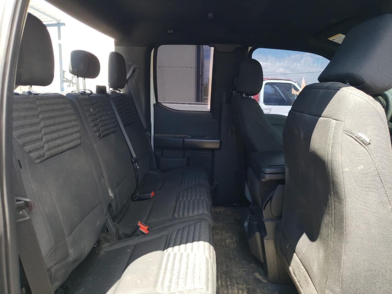 Ford F-150 Super Cab Image 9