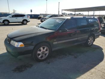  Salvage Volvo V70