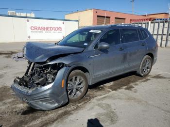  Salvage Volkswagen Tiguan