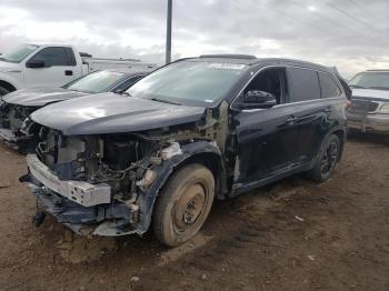  Salvage Toyota Highlander