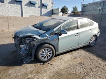  Salvage Toyota Prius