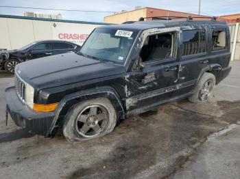  Salvage Jeep Commander