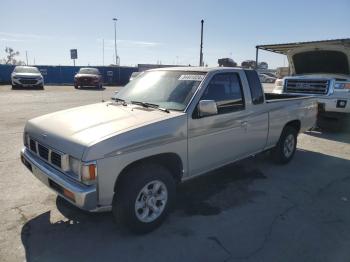  Salvage Nissan Titan