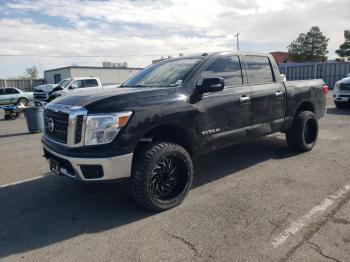  Salvage Nissan Titan