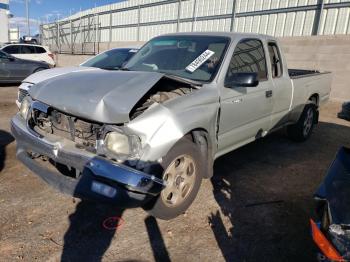  Salvage Toyota Tacoma