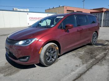  Salvage Chrysler Pacifica