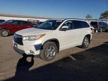  Salvage Toyota Highlander