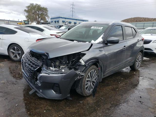  Salvage Nissan Kicks