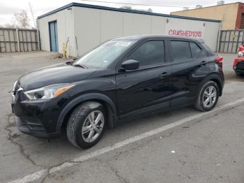  Salvage Nissan Kicks