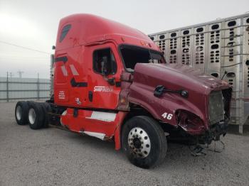  Salvage Freightliner Cascadia 1