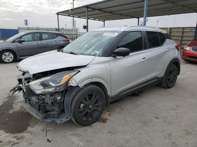  Salvage Nissan Kicks