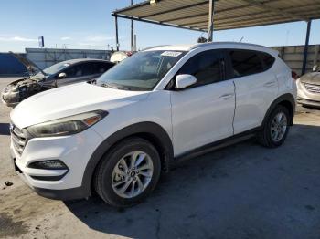  Salvage Hyundai TUCSON