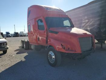  Salvage Freightliner Cascadia 1