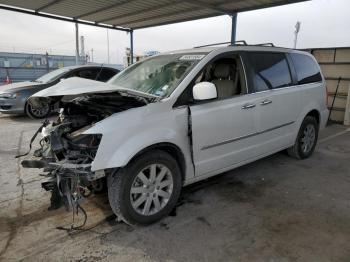  Salvage Chrysler Minivan