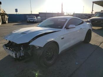  Salvage Ford Mustang