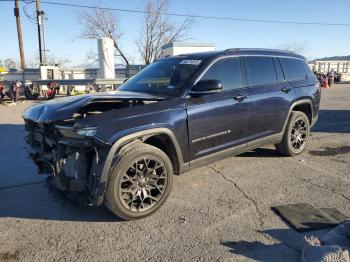  Salvage Jeep Grand Cherokee