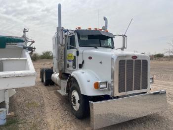  Salvage Peterbilt 365