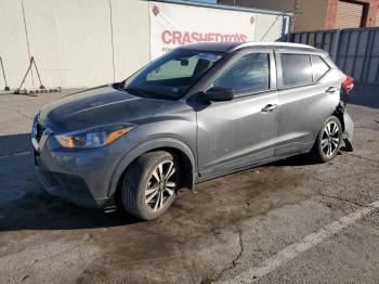  Salvage Nissan Kicks