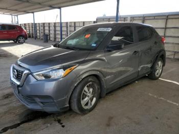  Salvage Nissan Kicks