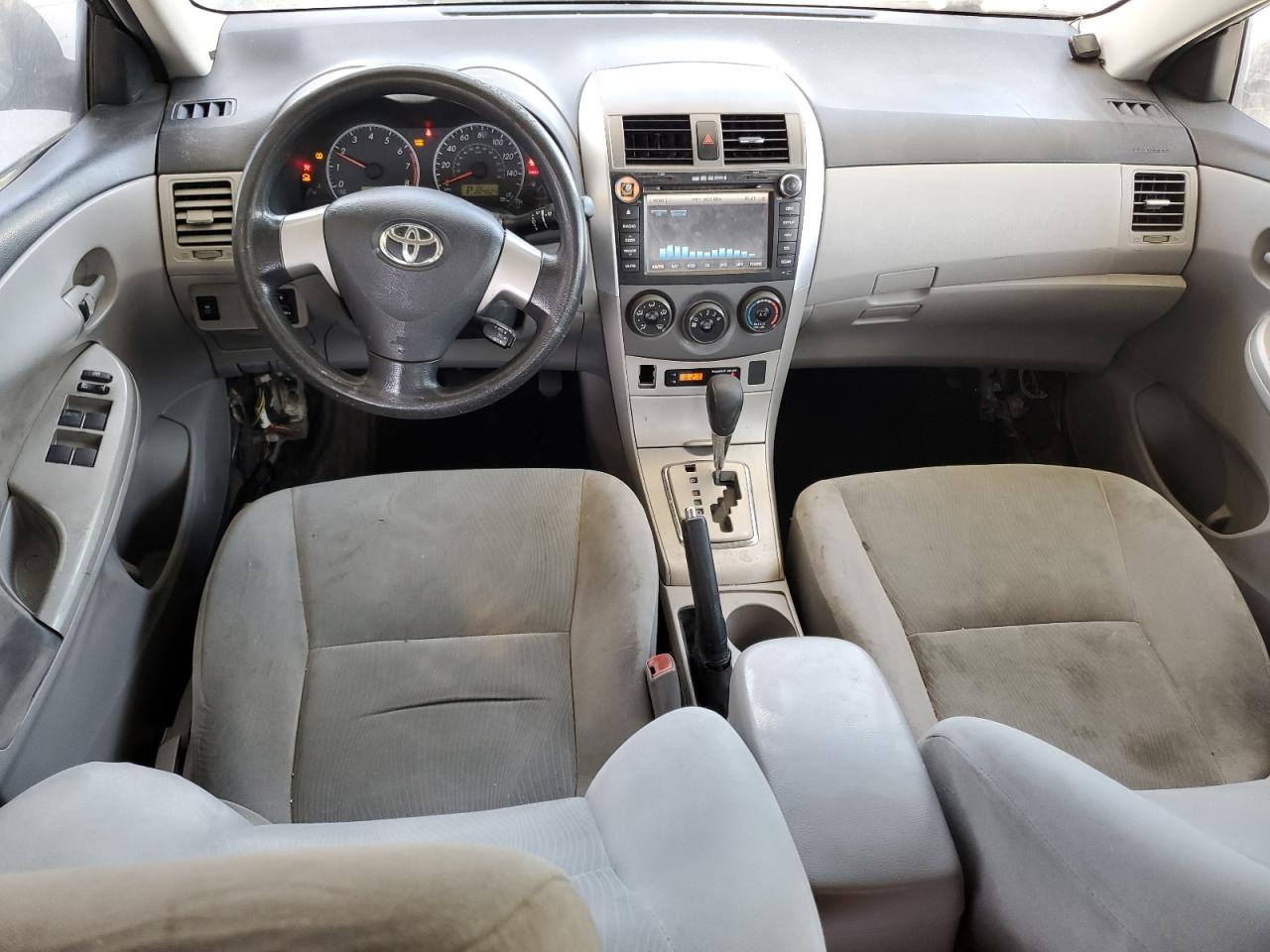 Toyota Corolla Base Image 5