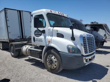  Salvage Freightliner Cascadia 1