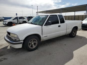  Salvage Chevrolet S-10