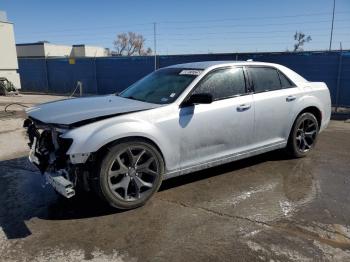  Salvage Chrysler 300