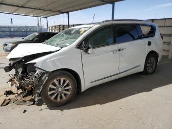  Salvage Chrysler Pacifica