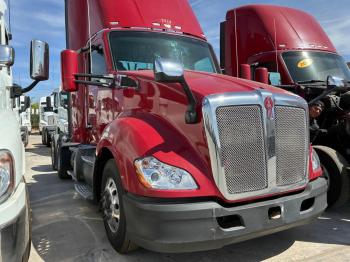  Salvage Kenworth Constructi