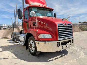  Salvage Mack 600 Cxn600