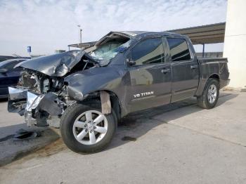  Salvage Nissan Titan