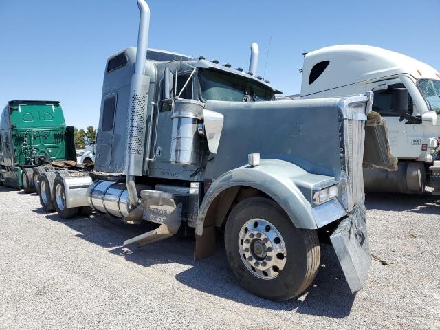  Salvage Kenworth Constructi
