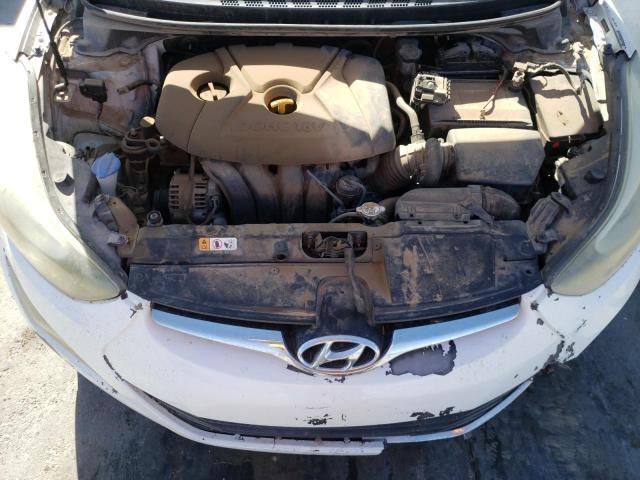 Hyundai ELANTRA Se Image 11