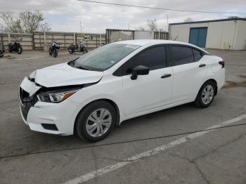  Salvage Nissan Versa