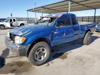  Salvage Toyota Tacoma