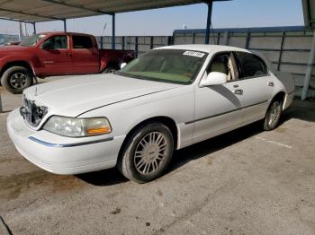  Salvage Lincoln Towncar