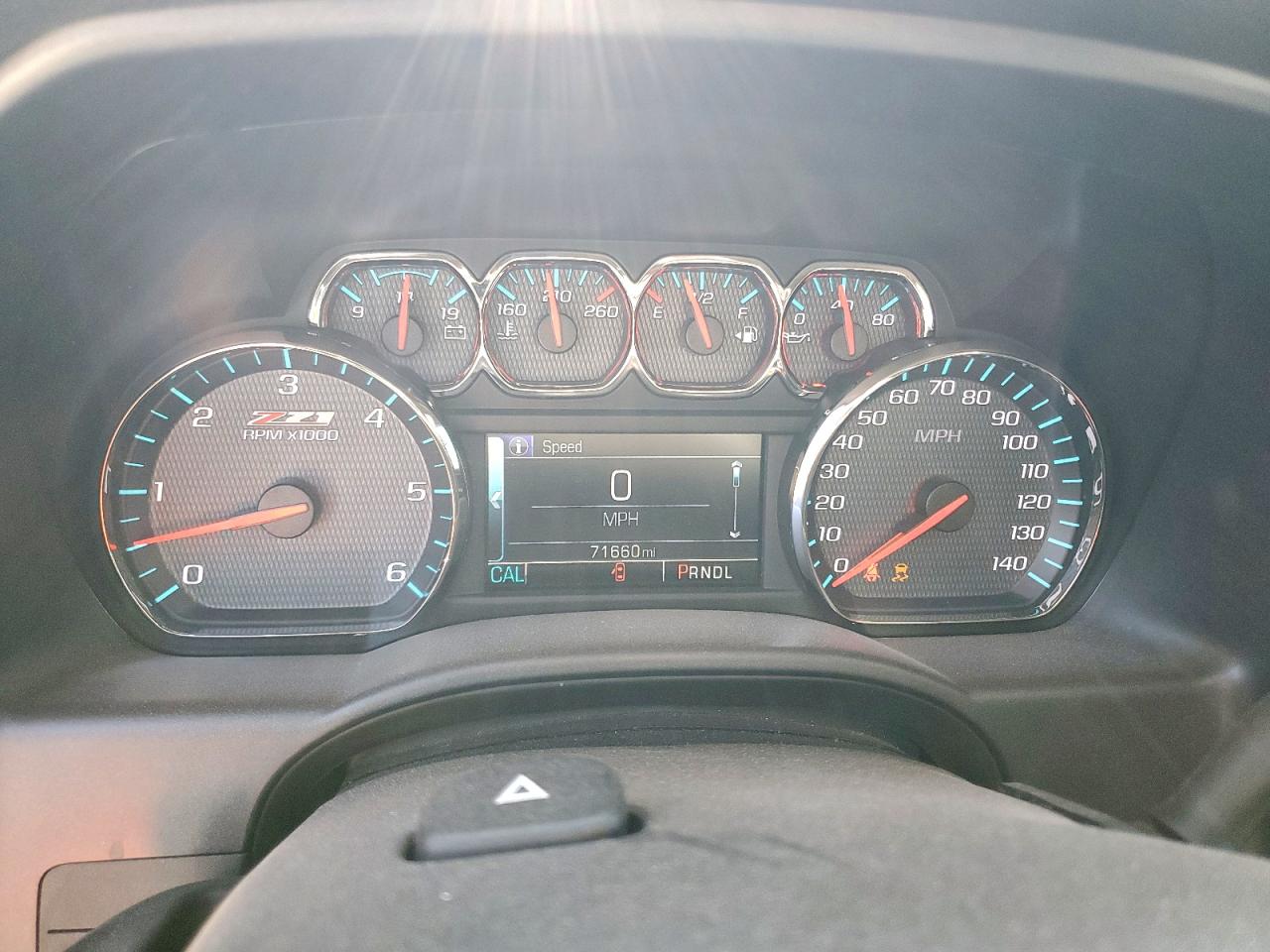 Chevrolet Silverado K1500 Lt Image 3