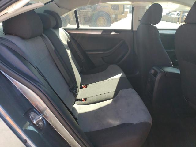 Volkswagen Jetta S Image 2