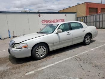  Salvage Lincoln Towncar