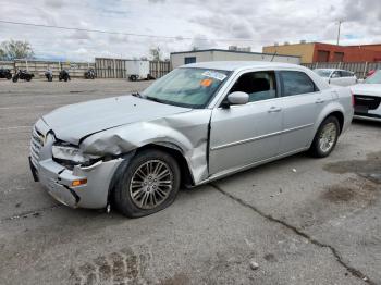  Salvage Chrysler 300