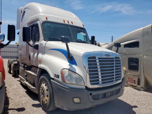  Salvage Freightliner Cascadia 1