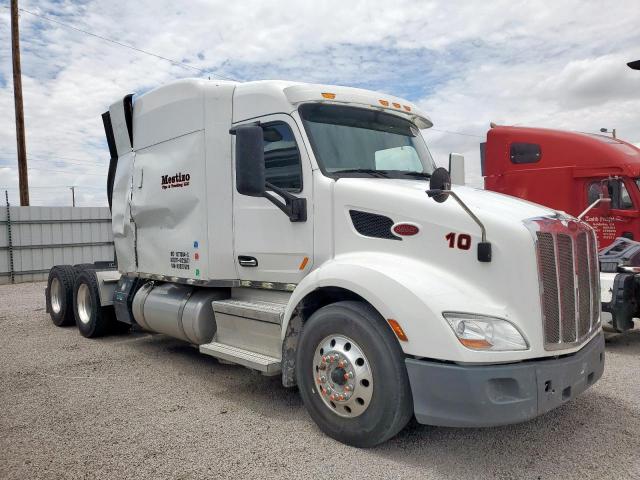  Salvage Peterbilt 579