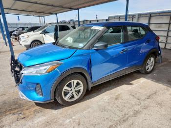  Salvage Nissan Kicks