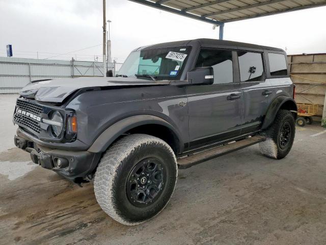  Salvage Ford Bronco