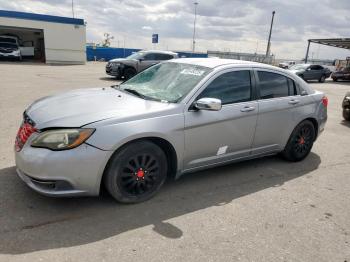  Salvage Chrysler 200