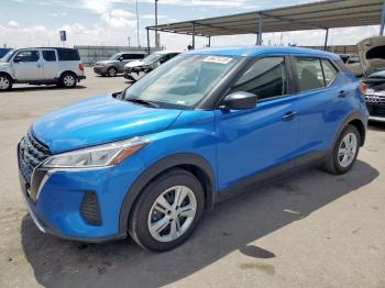  Salvage Nissan Kicks Play