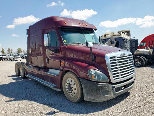  Salvage Freightliner Cascadia 1