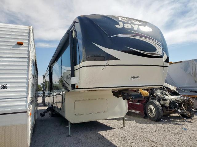  Salvage Jayco Pinnacle