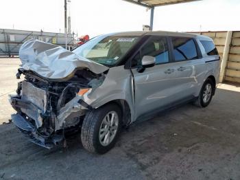  Salvage Kia Carnival