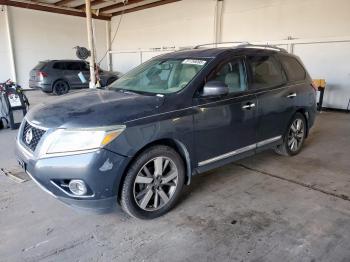  Salvage Nissan Pathfinder